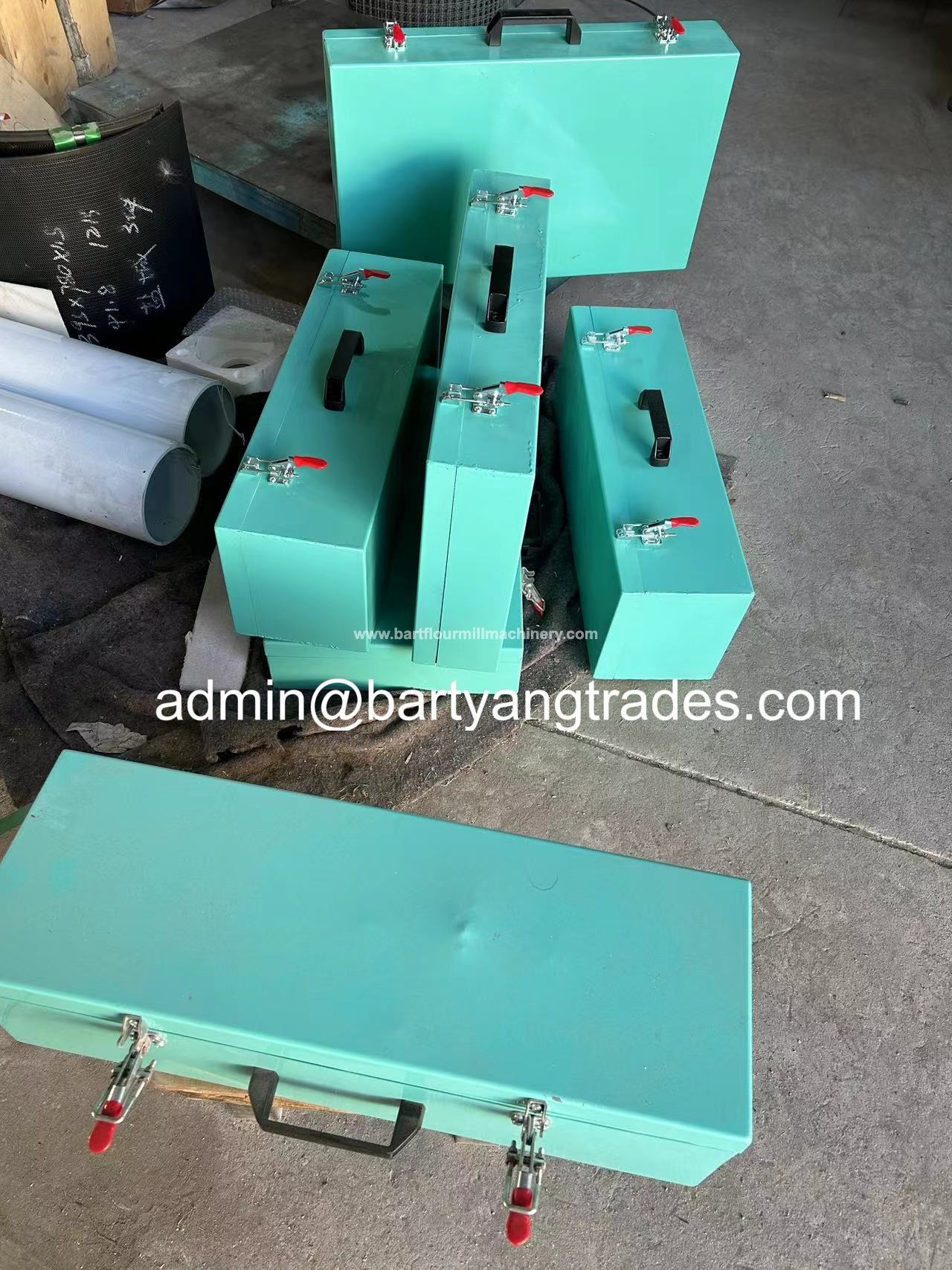 Dismantling kit for the roller mill 