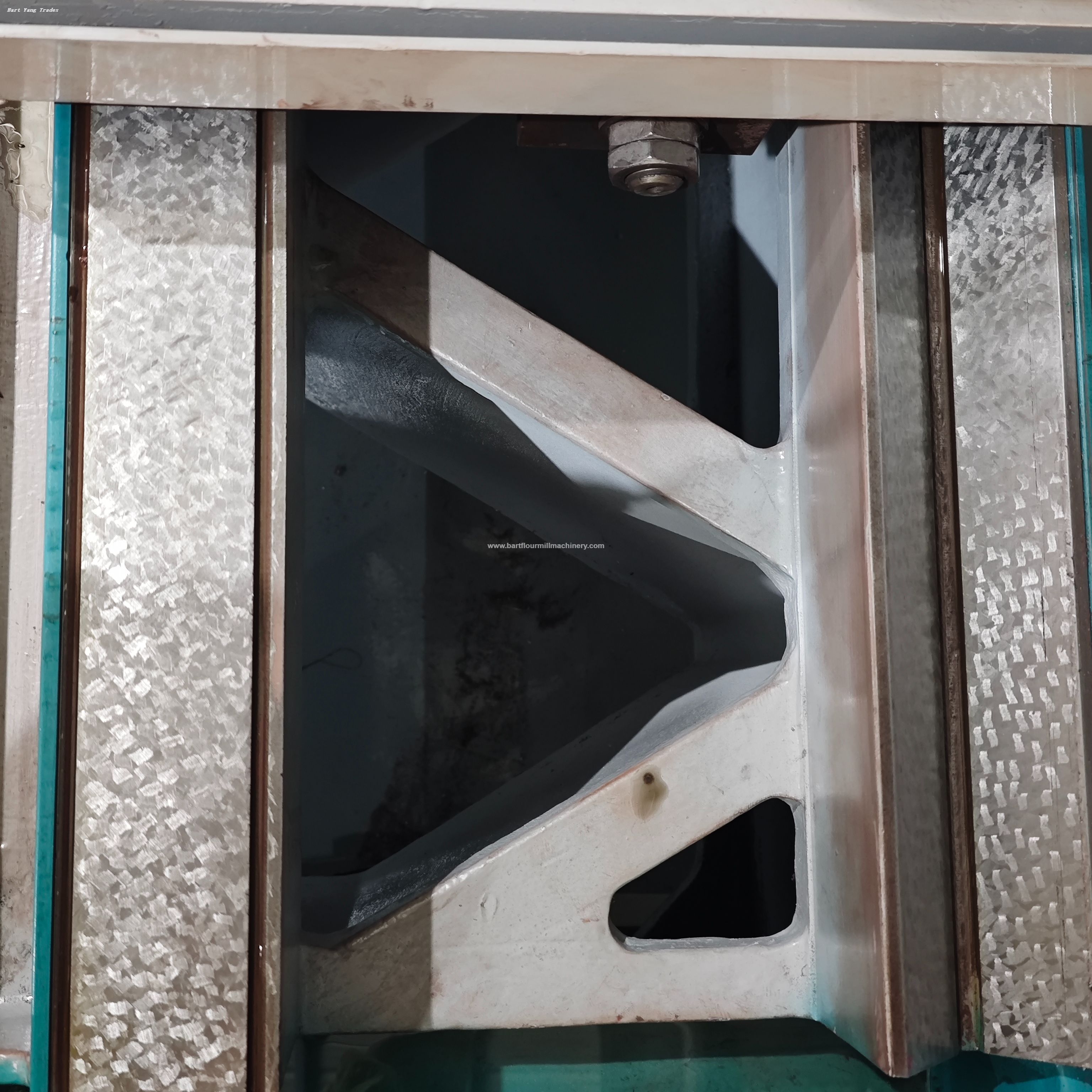 Bühler MRB‑1500 Grinding & Fluting Machine